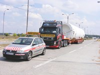 Insotire auto pentru convoaie agabaratice - www.gabmartransport.ro